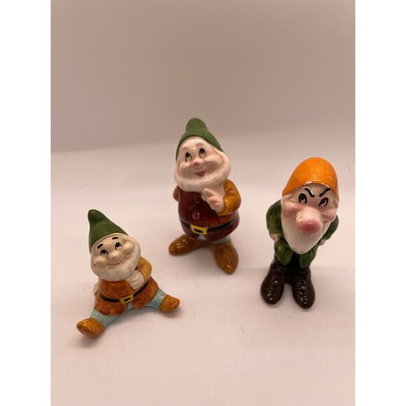 Snow White & 7 Dwarfs Porcelain Figurines (Set of 3) - Picture 1 of 7